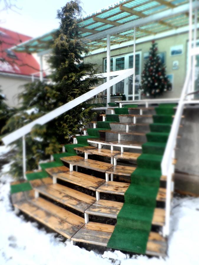 Ранчо - тераса без комарів, обіди Ужгород Экстерьер фото